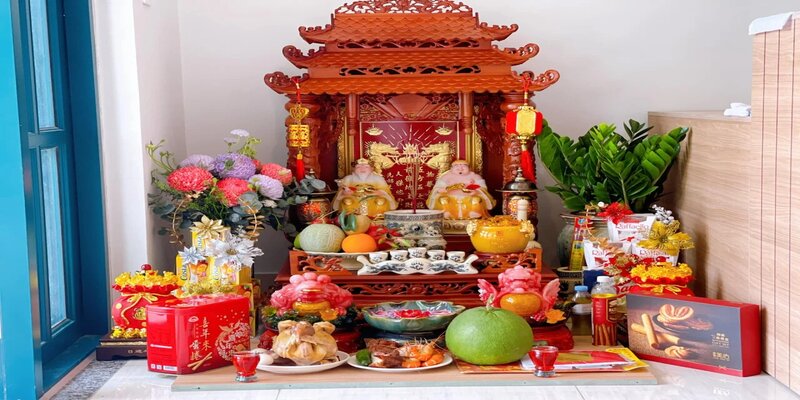 Cách xin số Thần Tài Ông Địa qua cách bố trí bàn thờ tại nhà